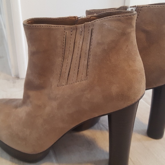 Ankle boot - Picture 3 of 5